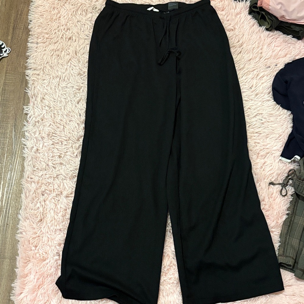 H&M Black Wide-Leg Women's Pants